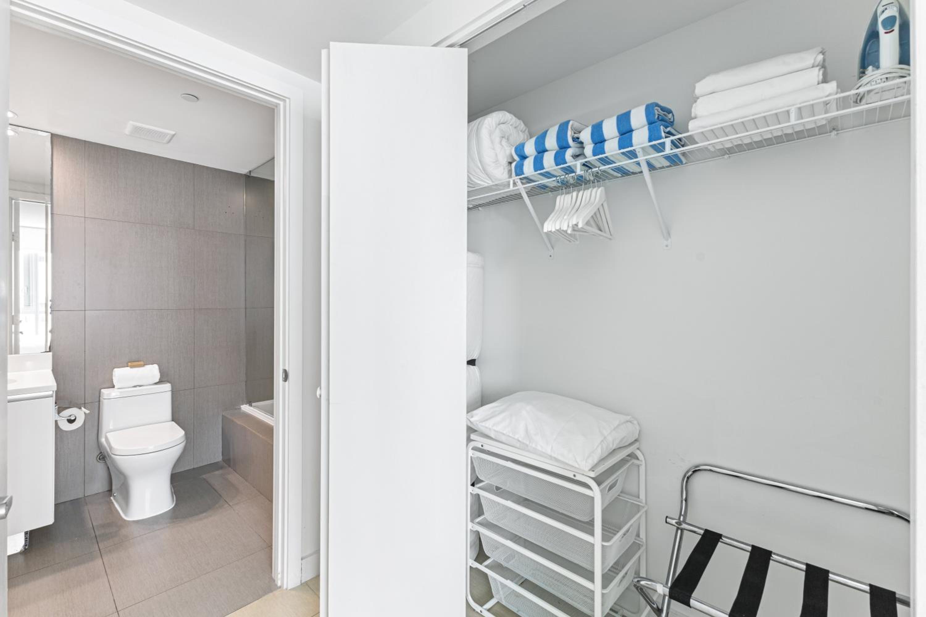 Dharma Home Suites Miami Beach at Monte Carlo