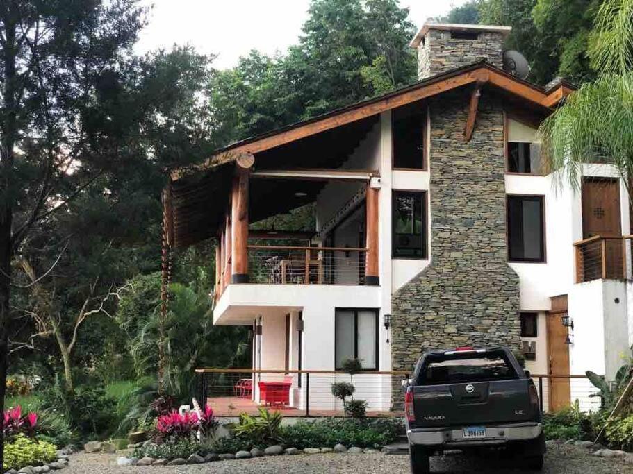 Acogedora villa en Jamaca de Dios, Jarabacoa view 2