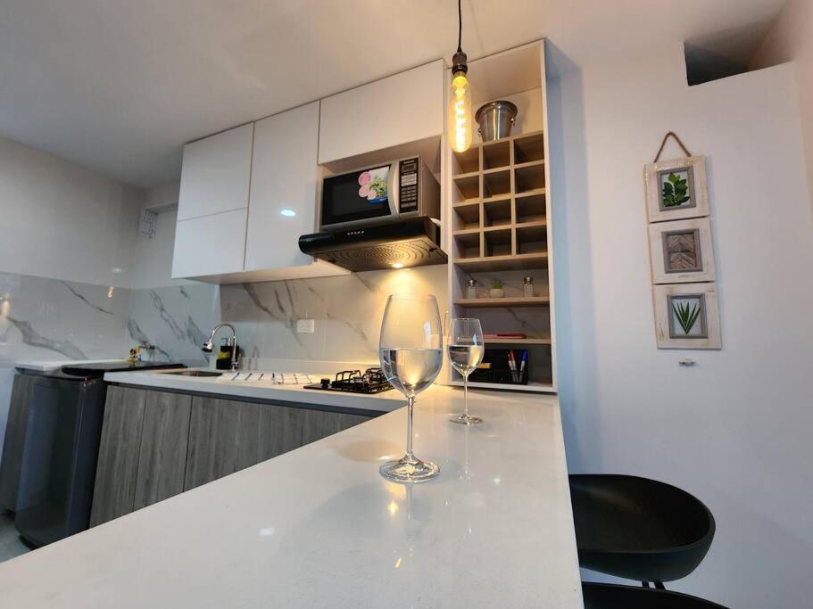 Apartamento céntrico con suave cama y wifi gratuito!
