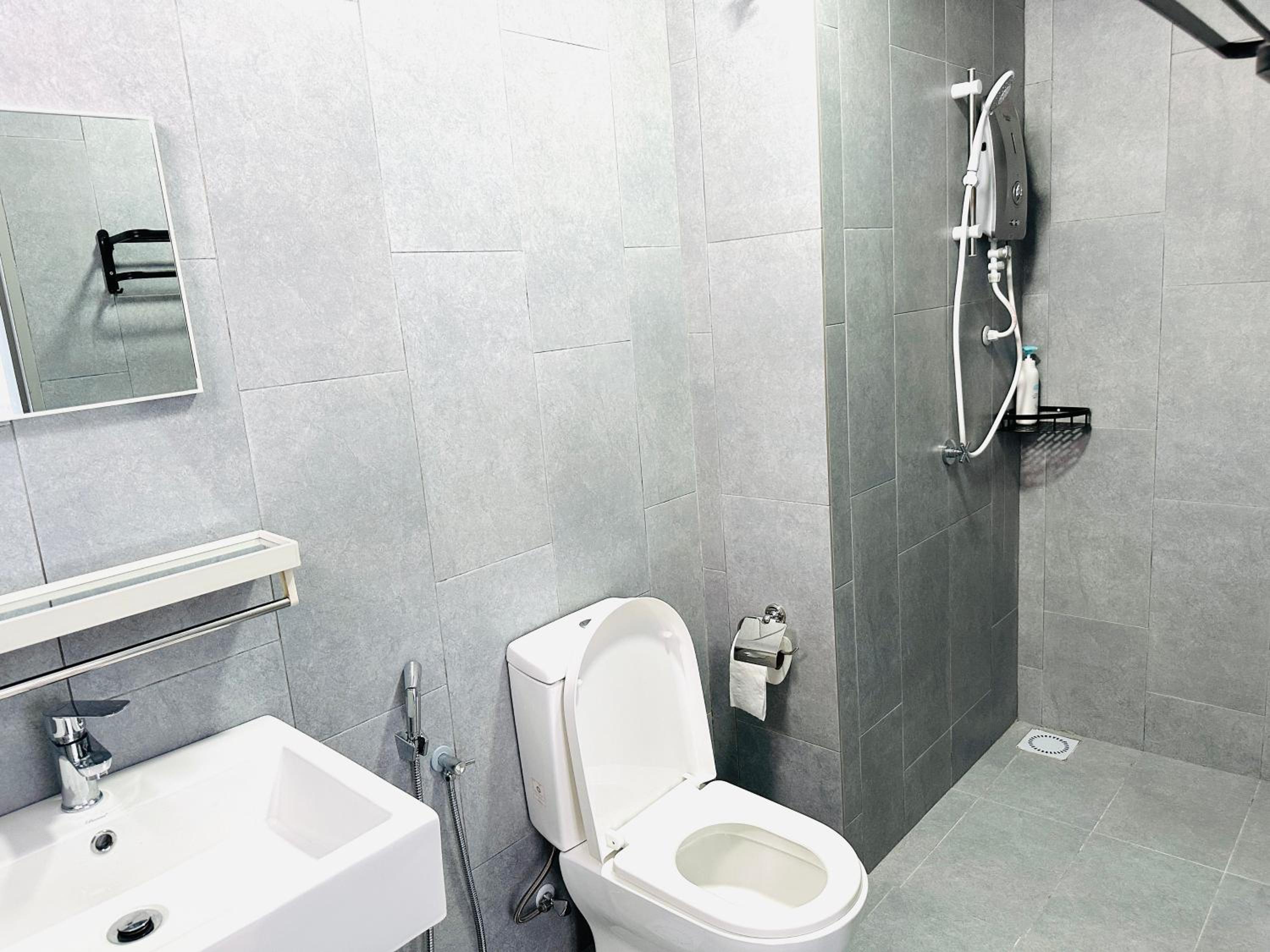 4BR M Vertica near Sunway Velocity Cheras IKEA MRT TRX KLCC Pavilion