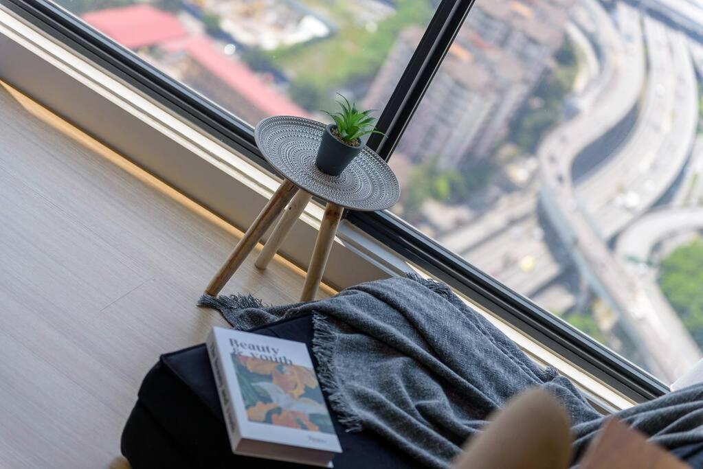 Luxury Residence Sky Garden Near TRX Mall 100Mbps