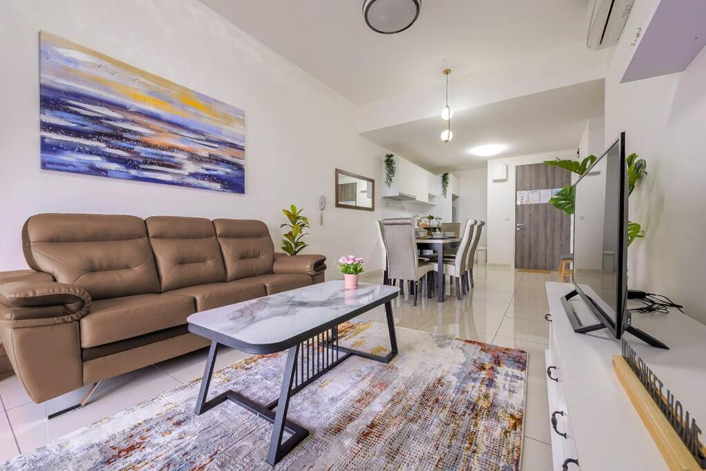 Luxury Residence Sky Garden Near TRX Mall 100Mbps