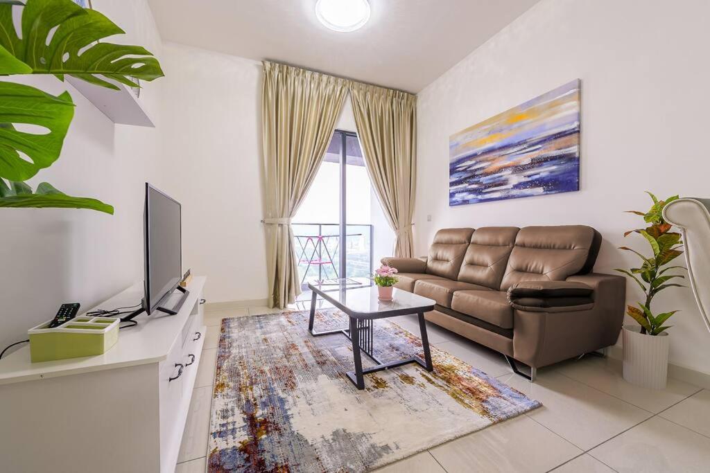 Luxury Residence Sky Garden Near TRX Mall 100Mbps