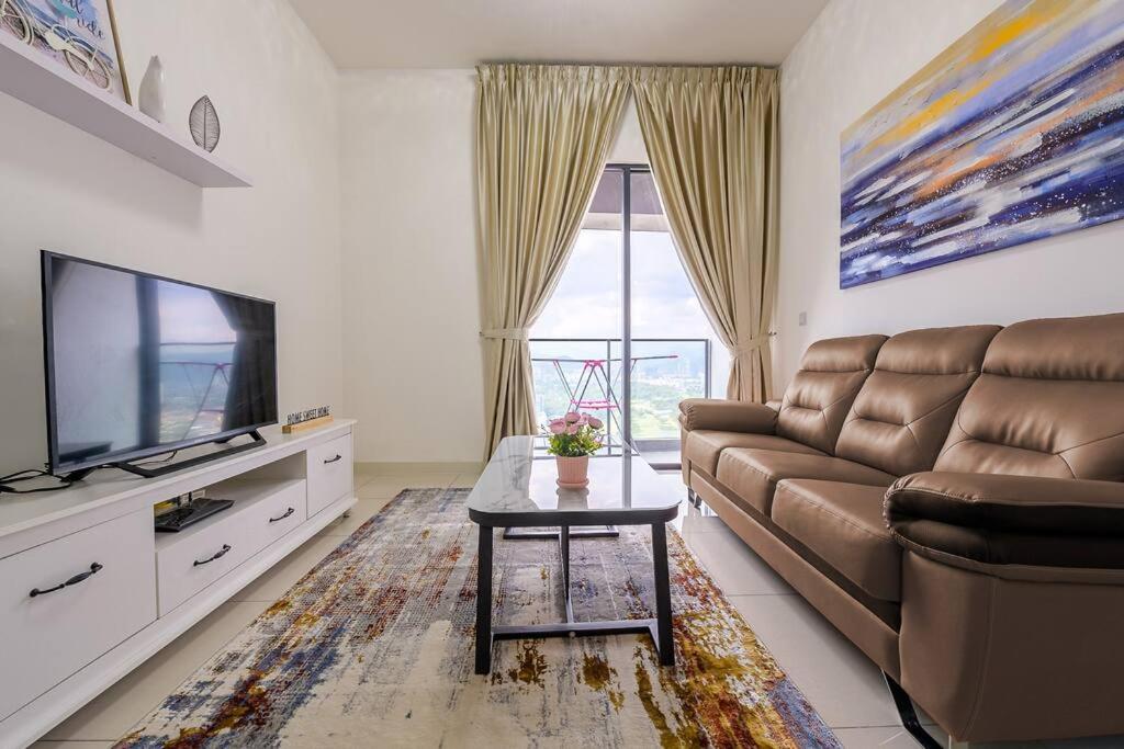 Luxury Residence Sky Garden Near TRX Mall 100Mbps