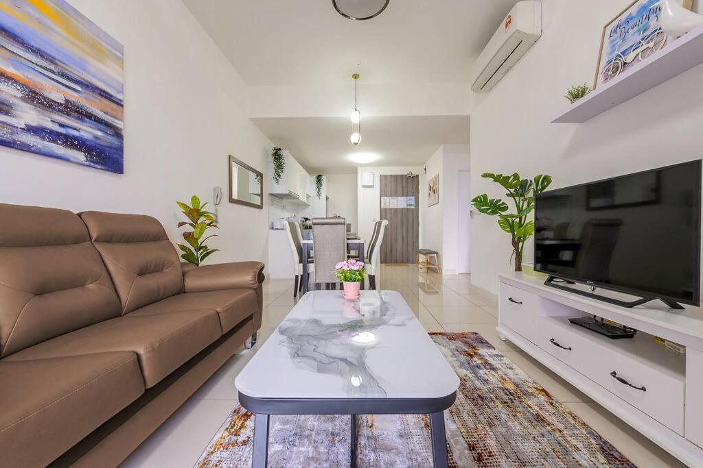 Luxury Residence Sky Garden Near TRX Mall 100Mbps