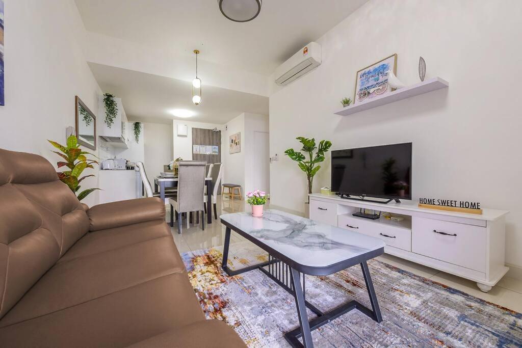 Luxury Residence Sky Garden Near TRX Mall 100Mbps
