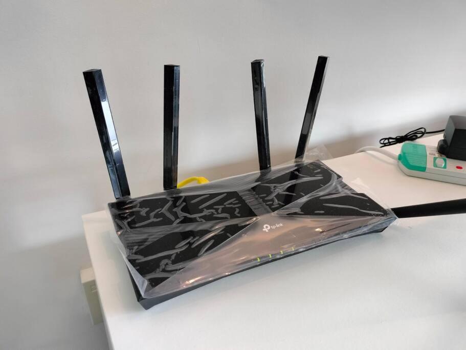 Continew 1BR High TRX Mall King Bed 100Mbps Wi-Fi