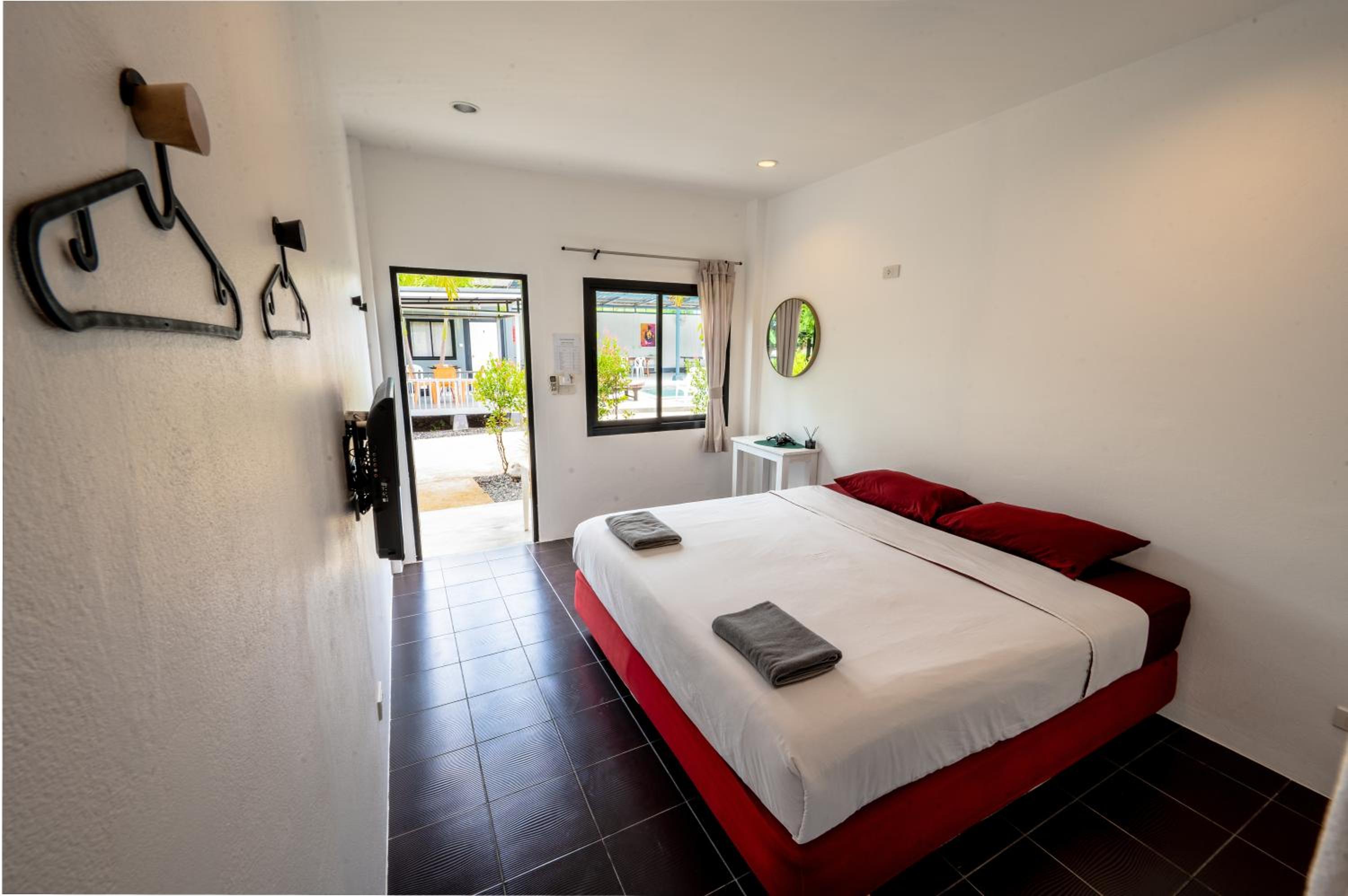 Samui Backpacker Hotel
