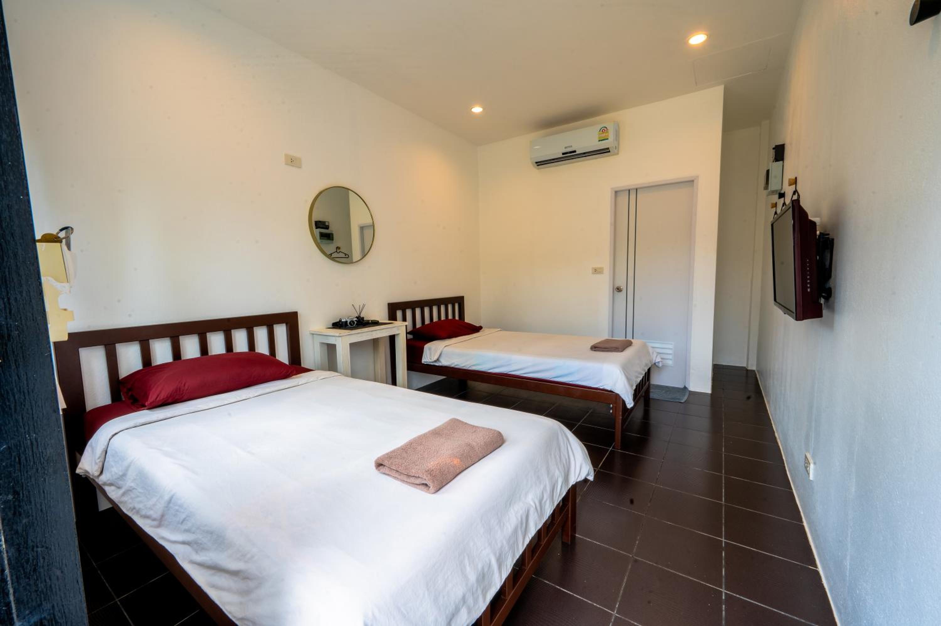 Samui Backpacker Hotel