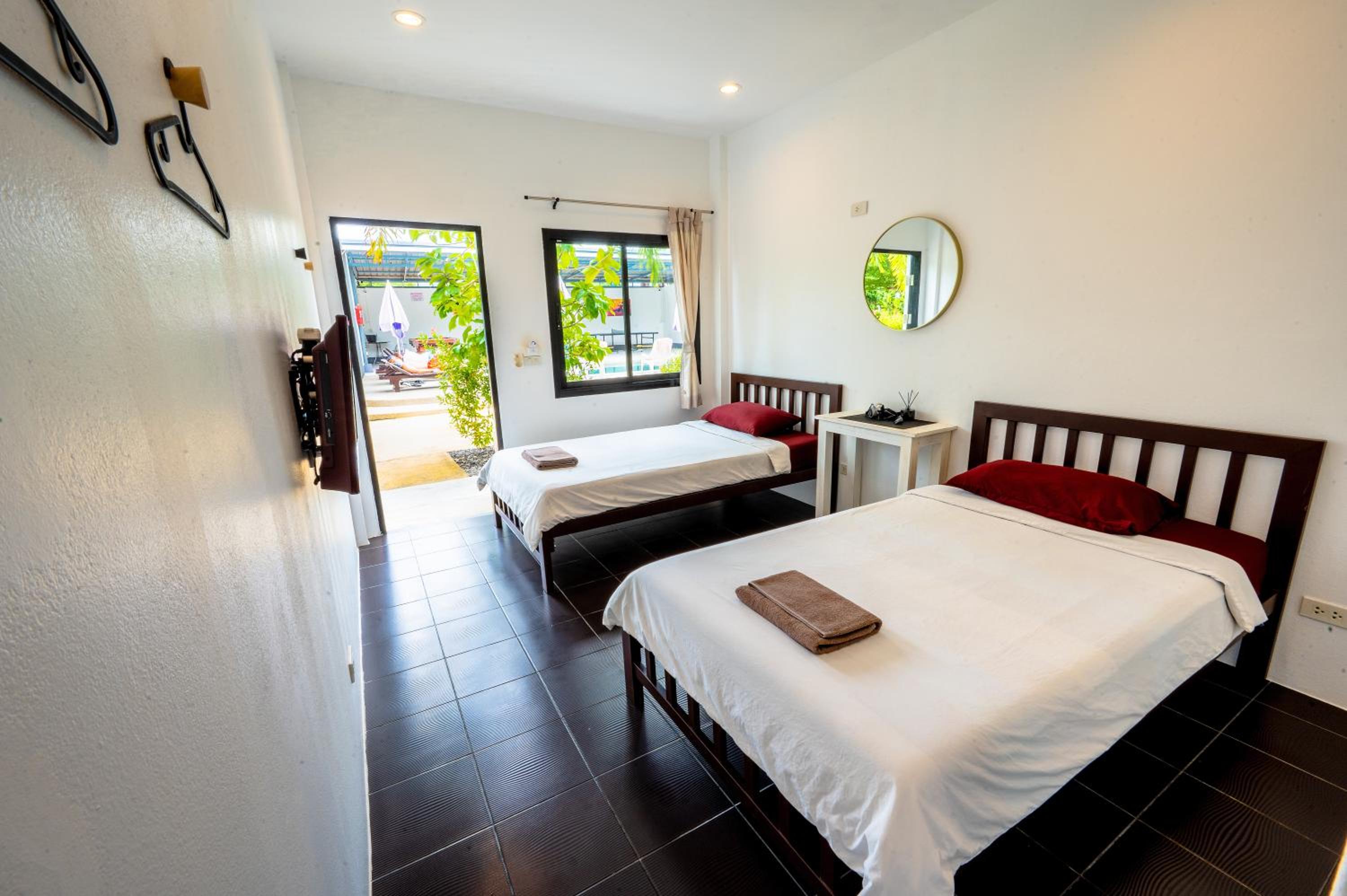 Samui Backpacker Hotel