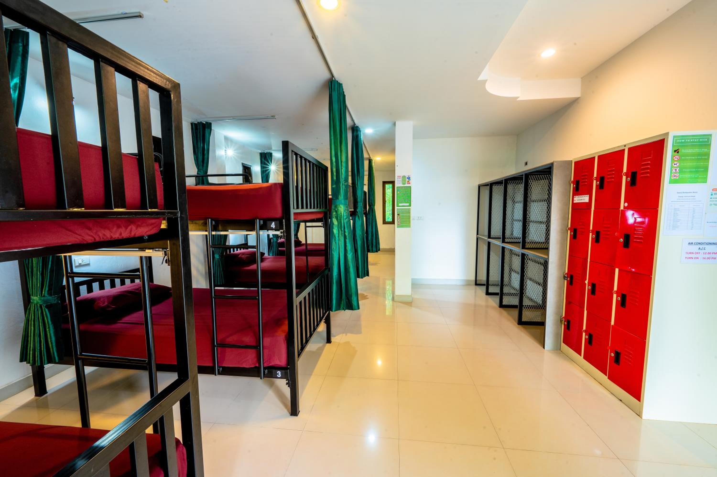 Samui Backpacker Hotel