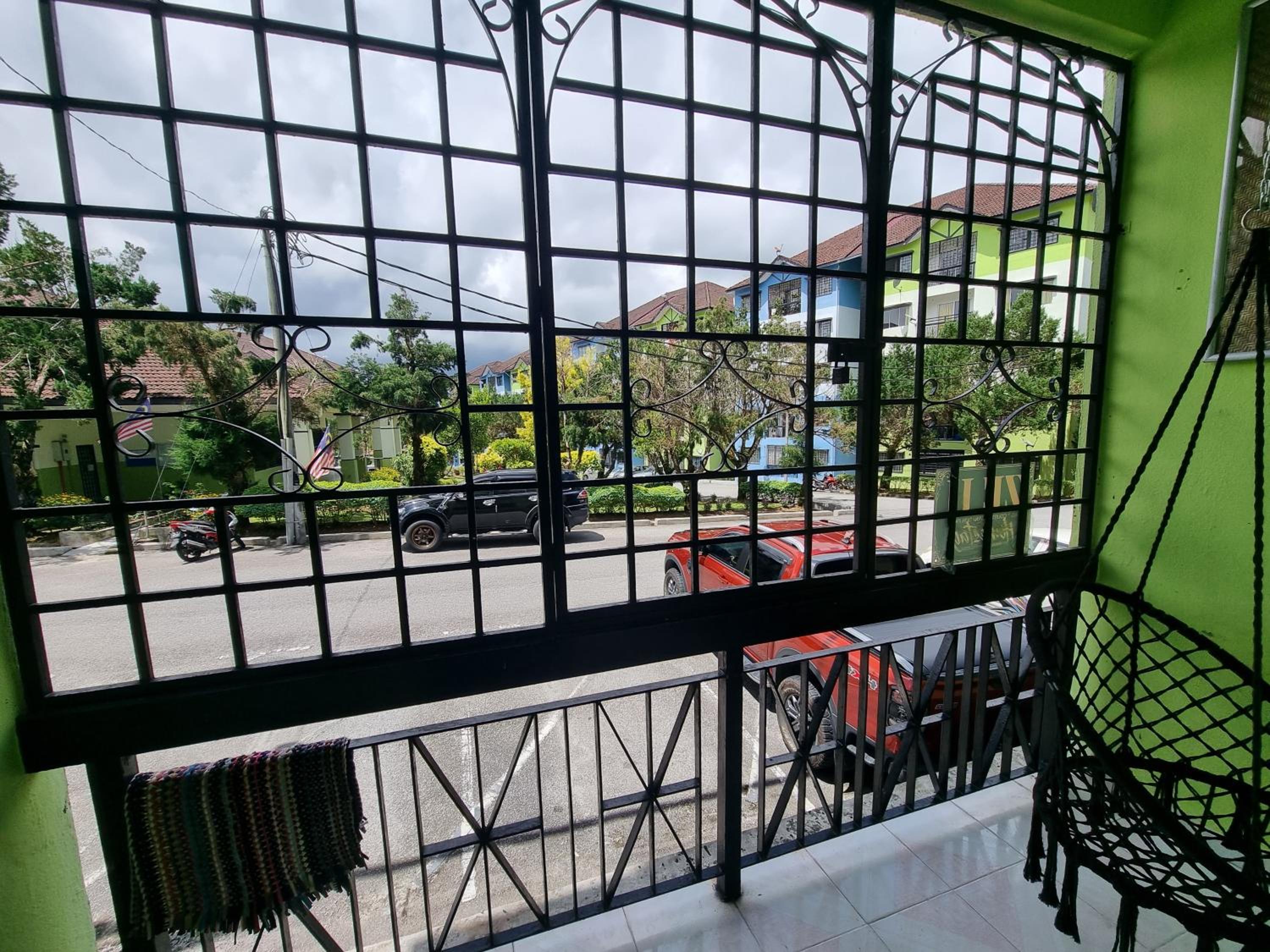 ZE II Homestay_Cameron photo 8