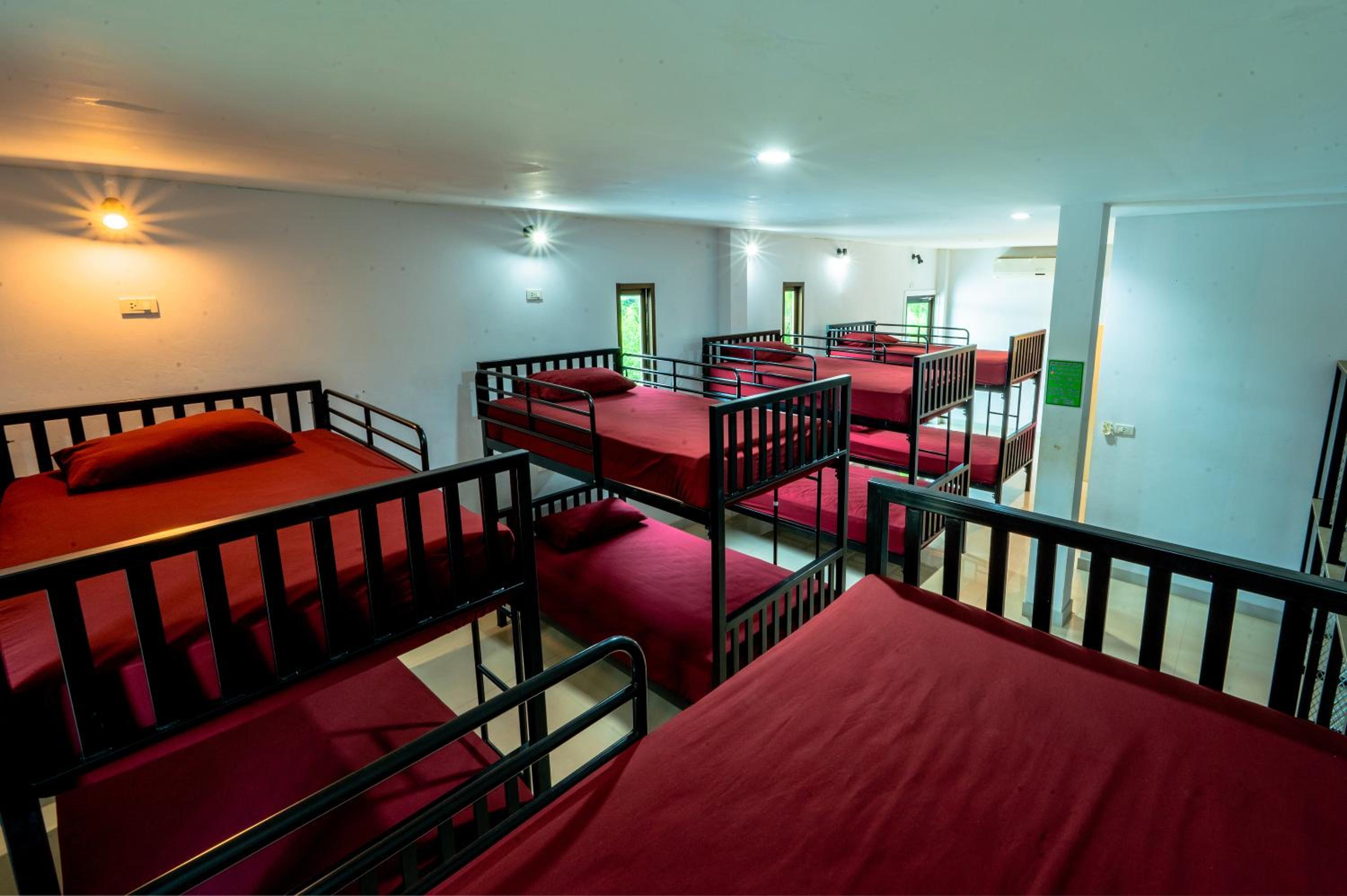 Samui Backpacker Hotel