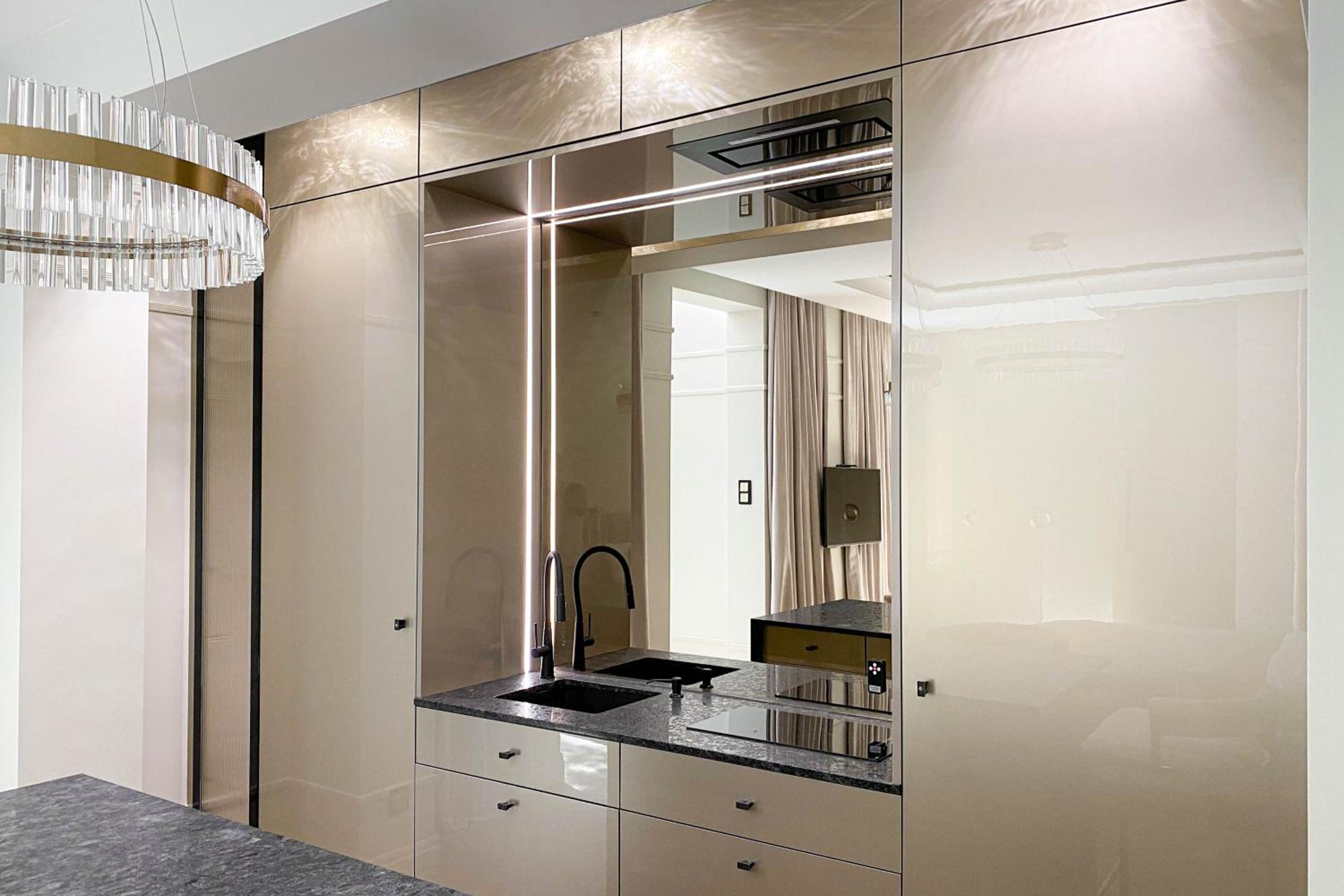 Monaco Premium Suites