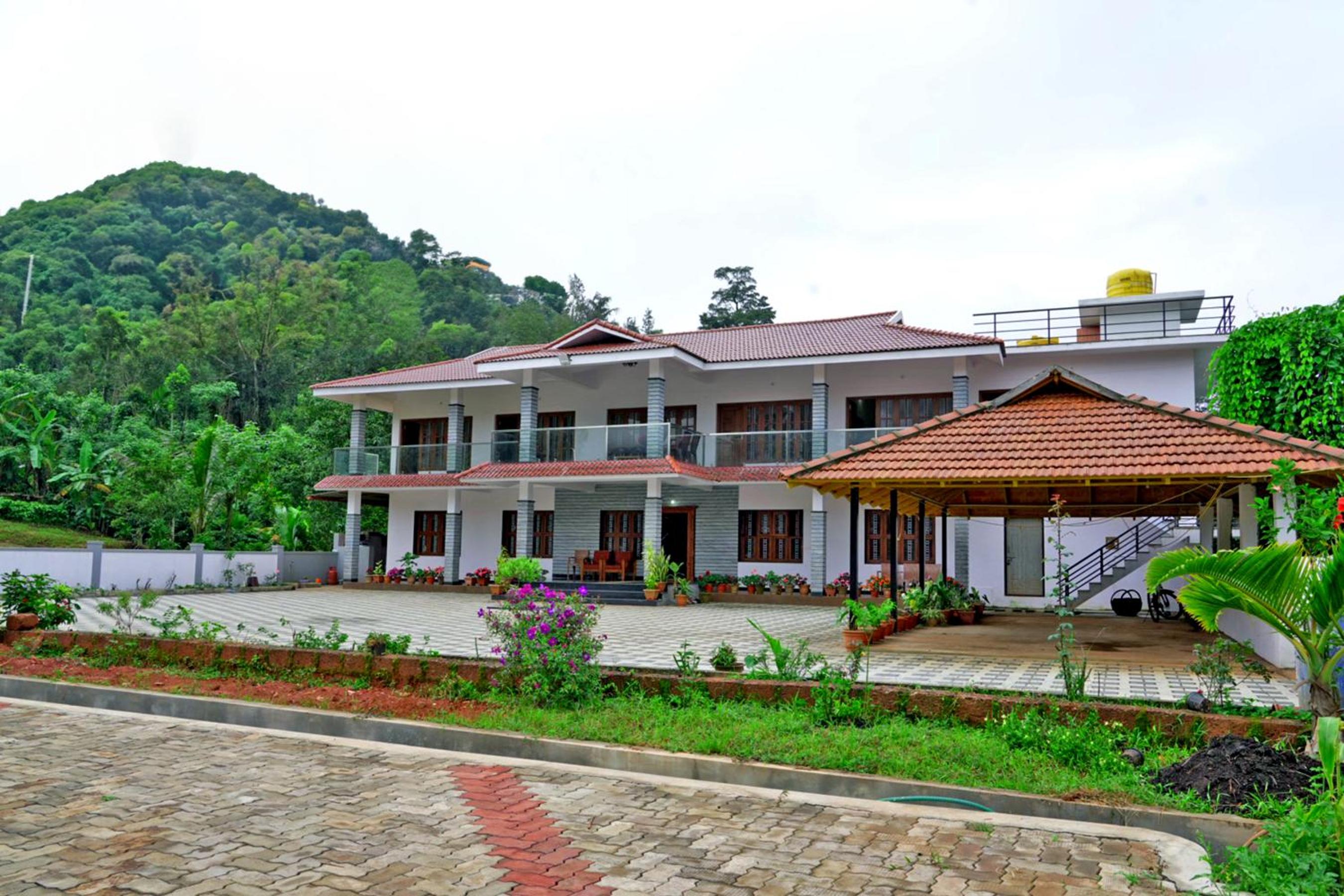 Kotibetta Homestay - Mountains View, River & Trek view 3