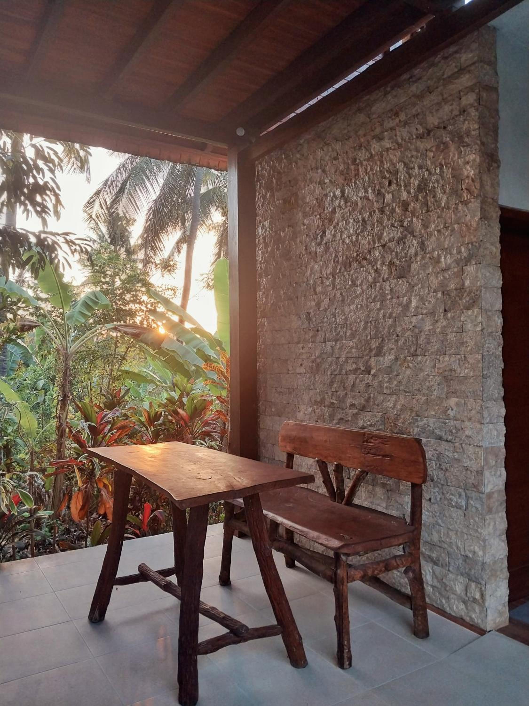 triangle cottage bali