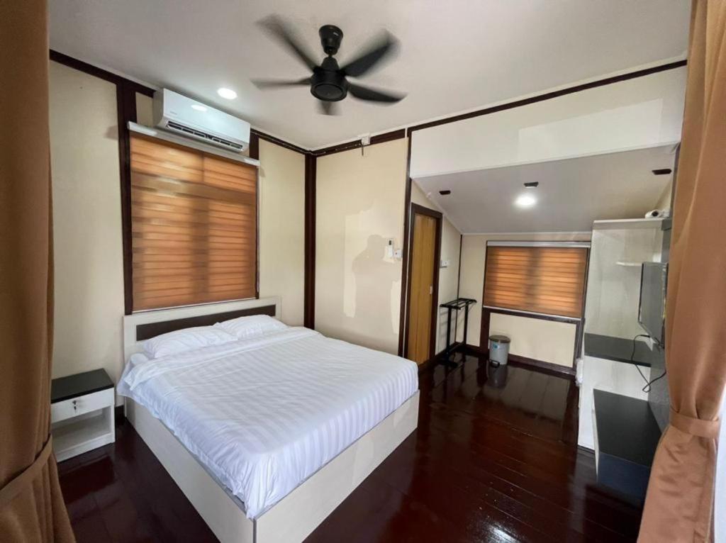 Rumah Kebun Gucher photo 3
