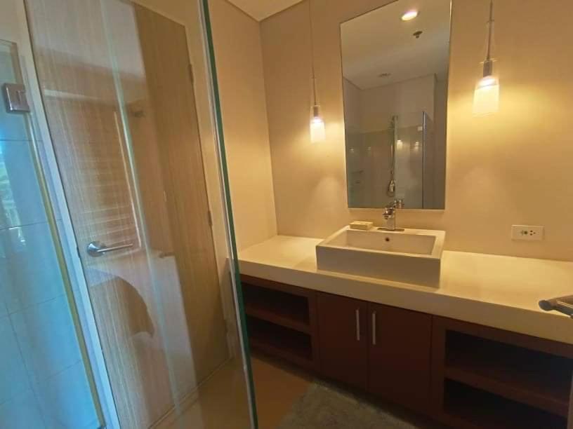 Luxurious Family Room Pico de Loro view 2