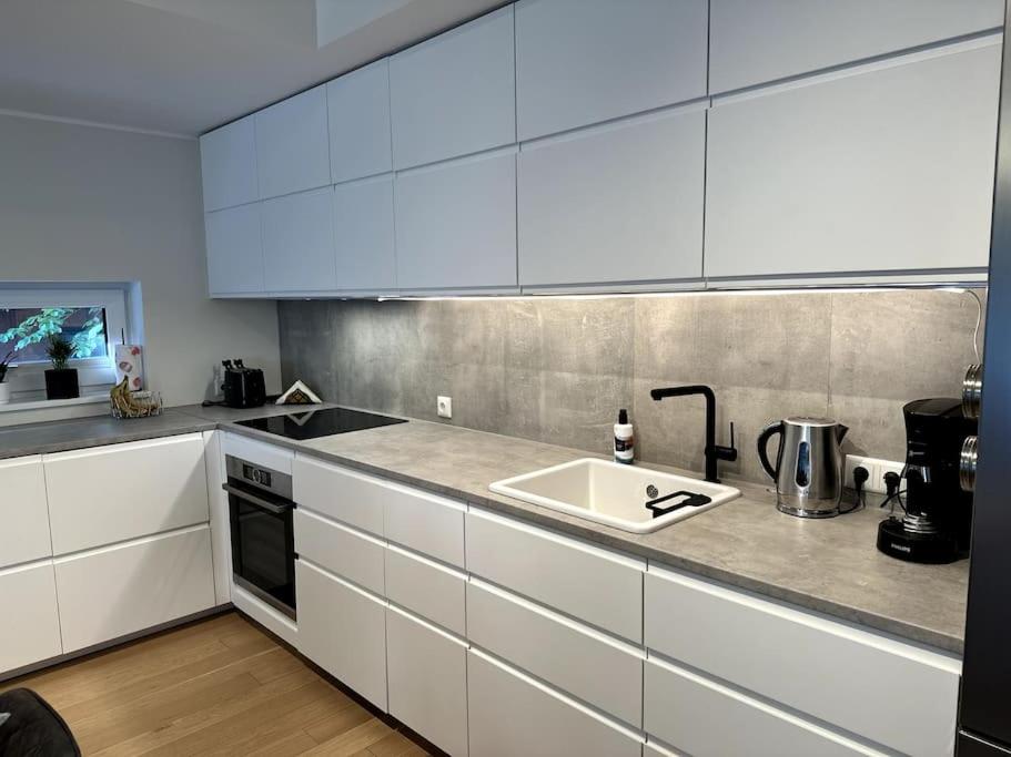 3 bedroom apartment in Kalamaja with free parking and balcony view 3