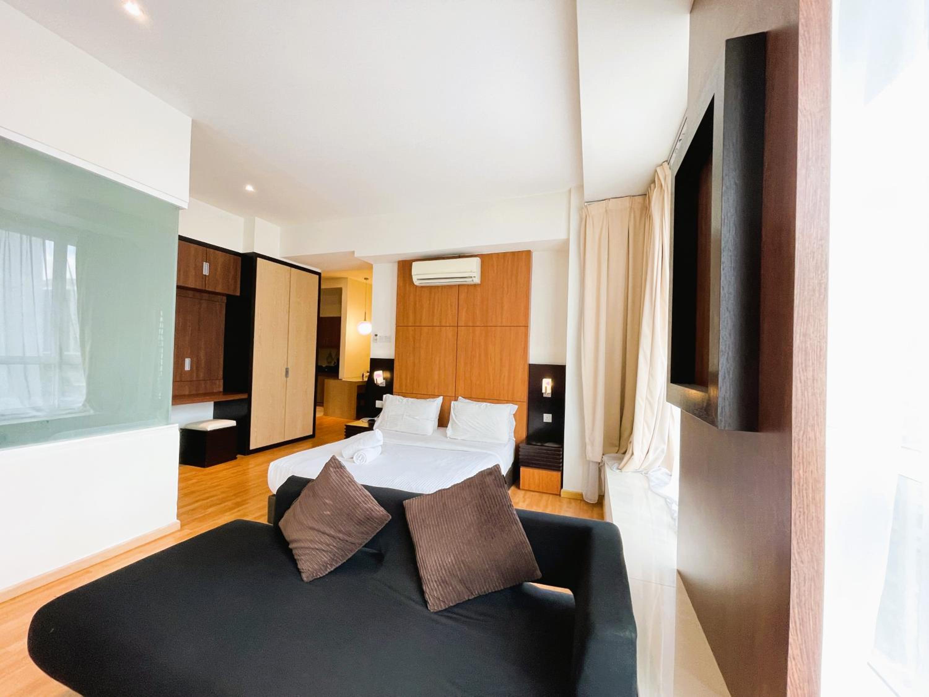 Parkview Suite KLCC, Bernice