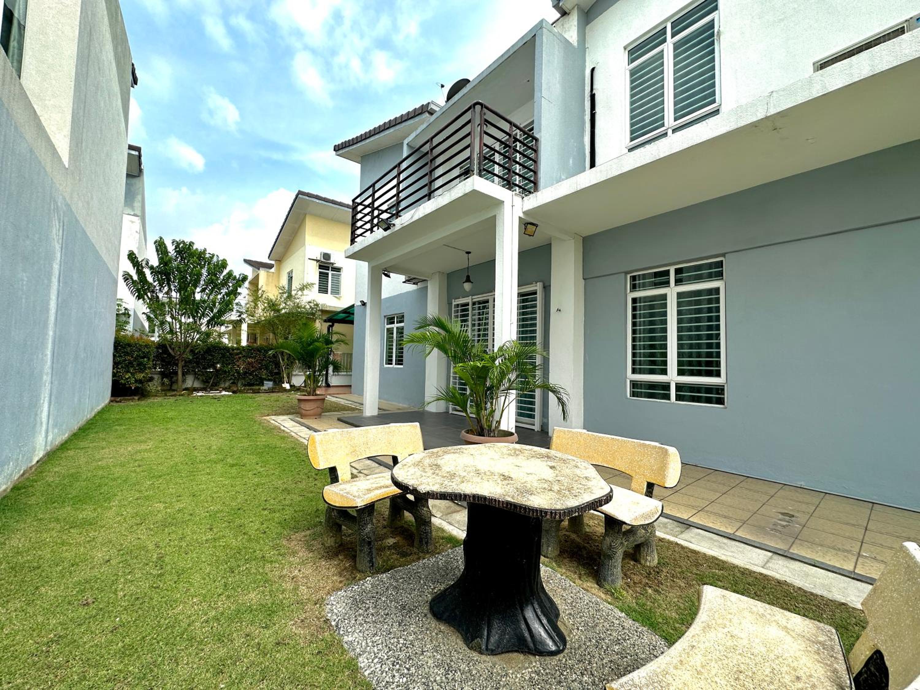 BNB Casa Grande at Rawang - spacious, 15 pax and WiFi photo 4