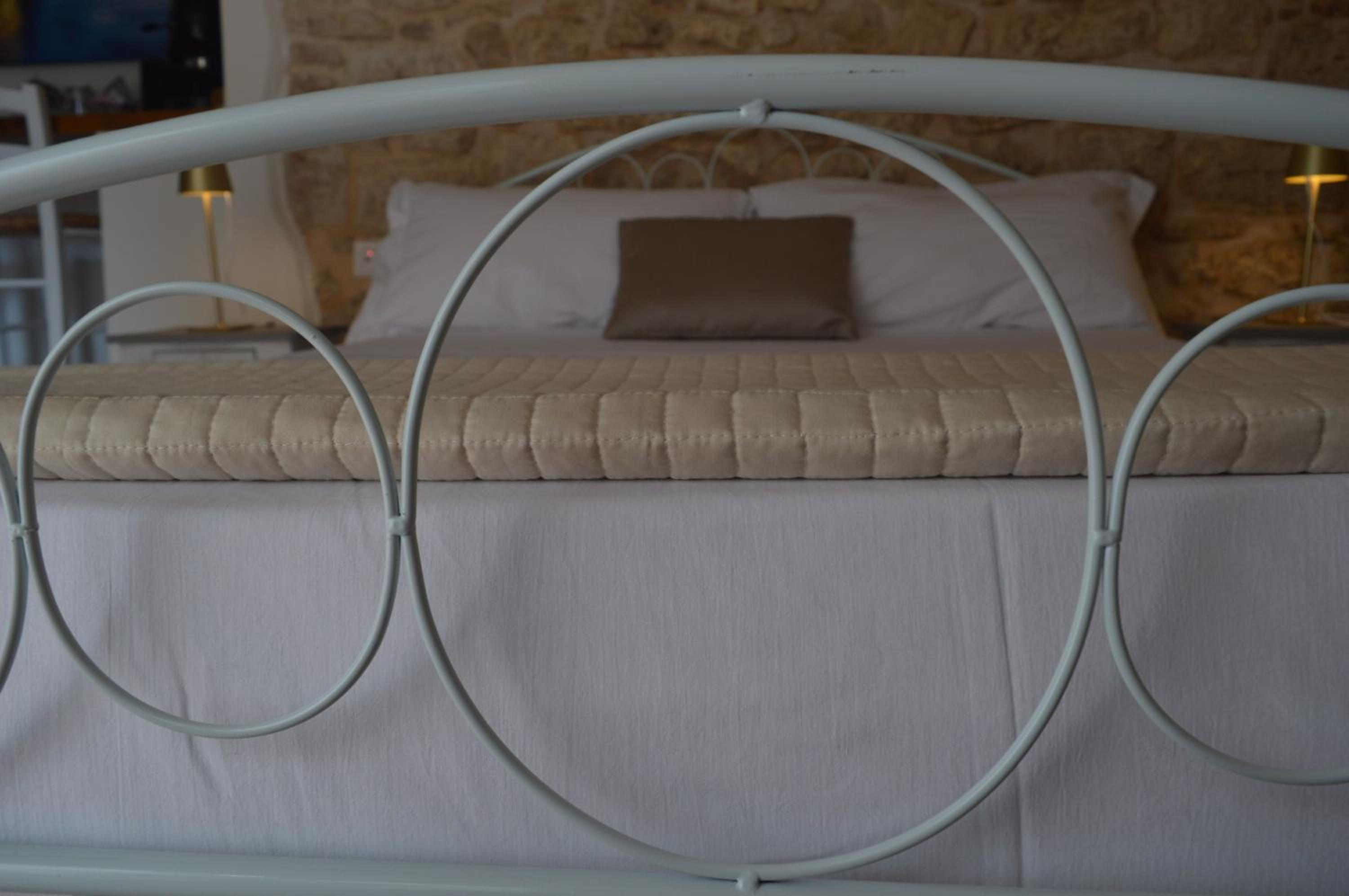 Geometric Donna Giulia photo 2