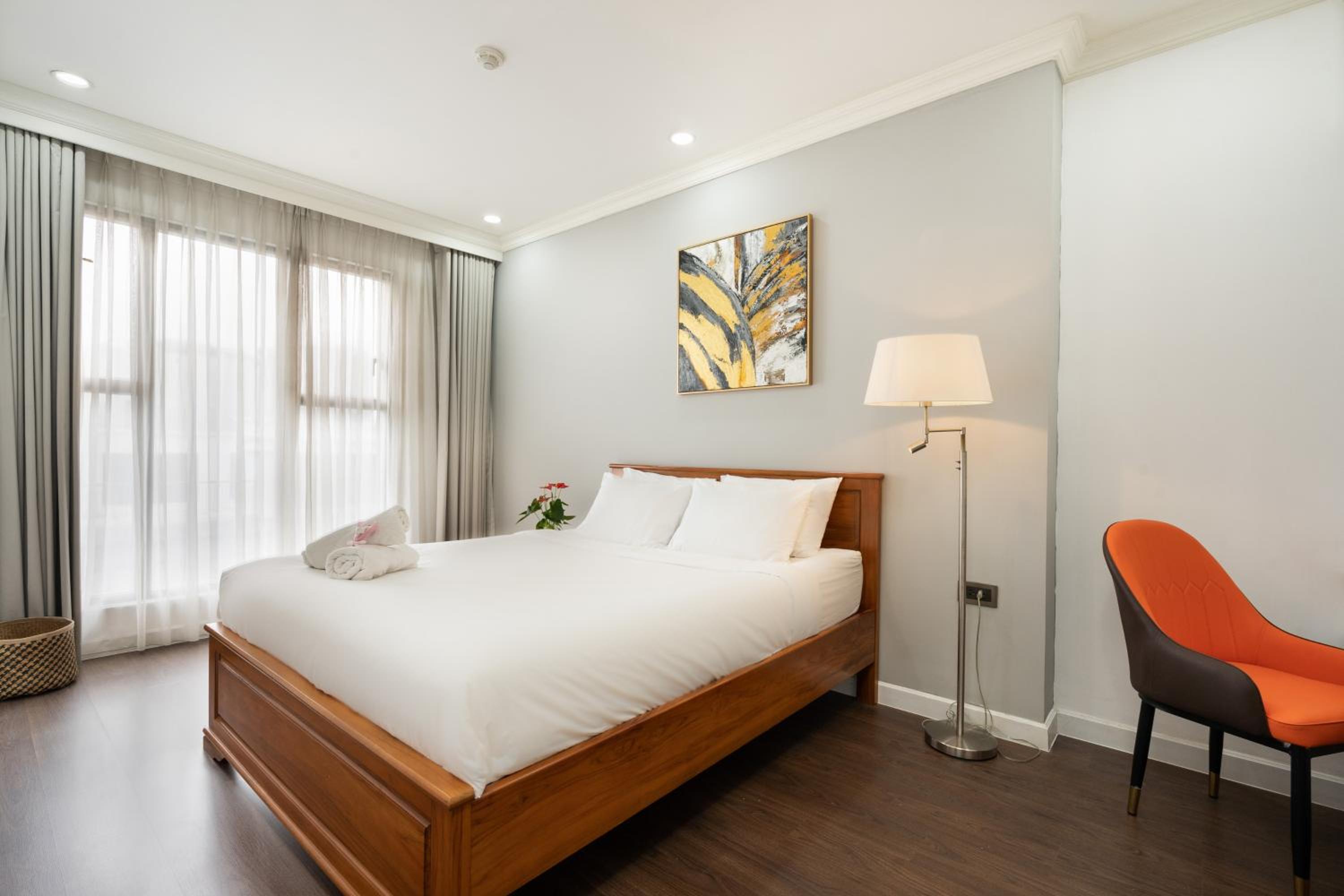 Melody Apartment - SAIGON ROYAL Building