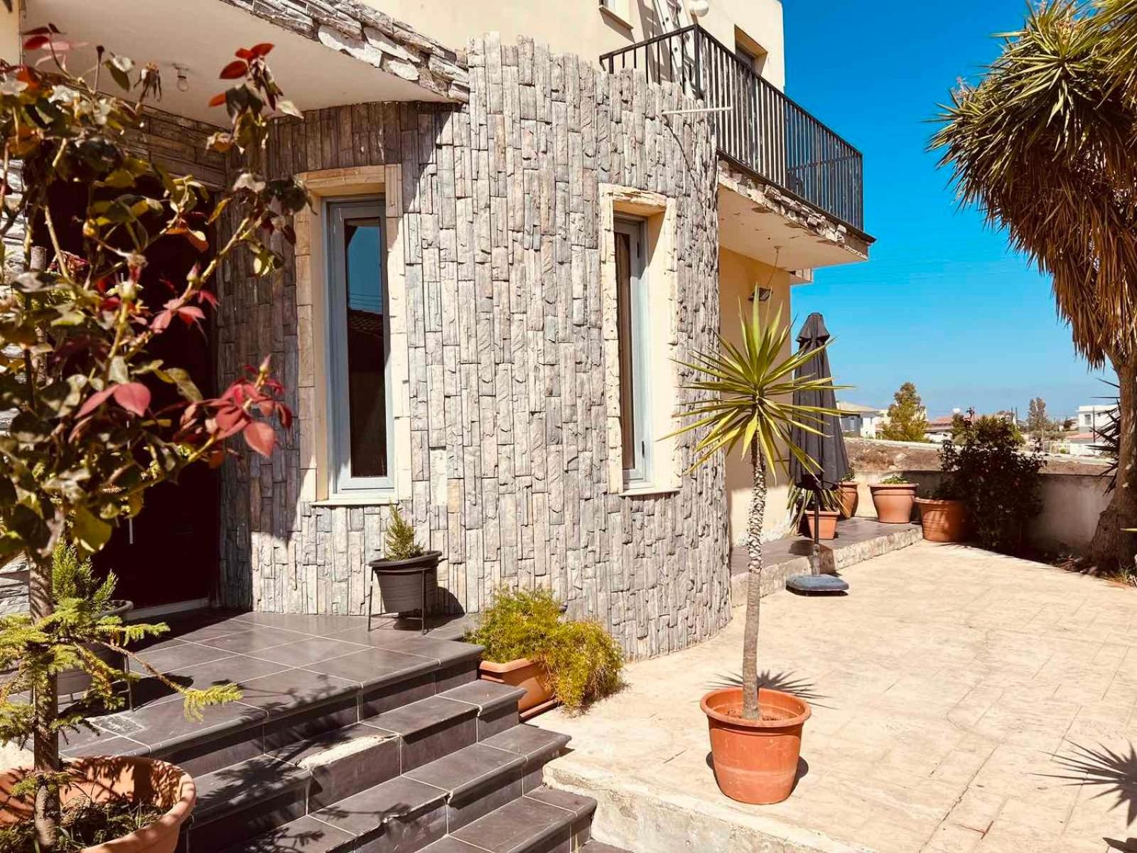 Impeccable 3-Bed Villa in Nicosia