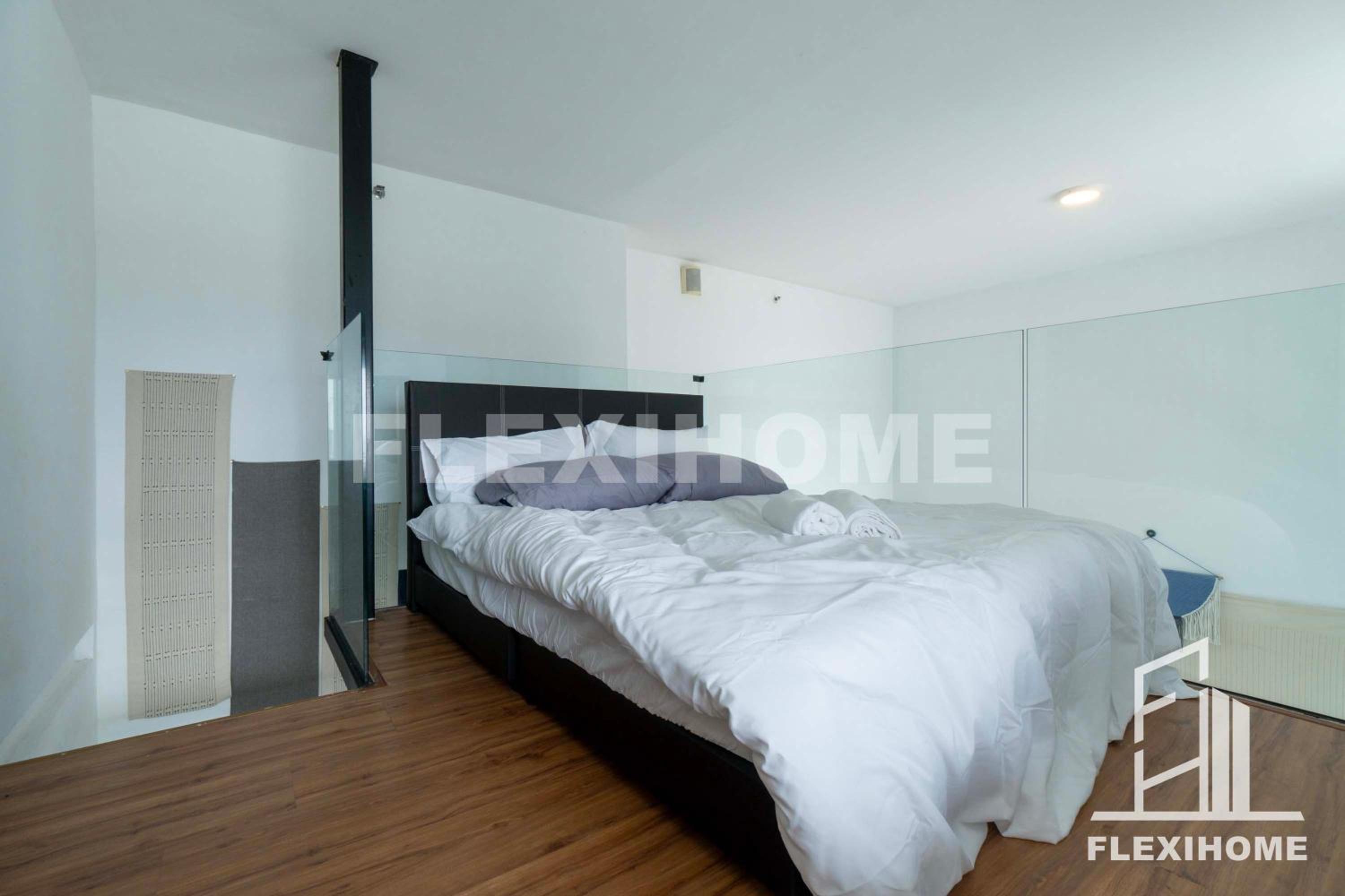 1-5 Guests, Spacious & Comfy Duplex-Studio, Empire City Damansara by Flexihome-MY view 3