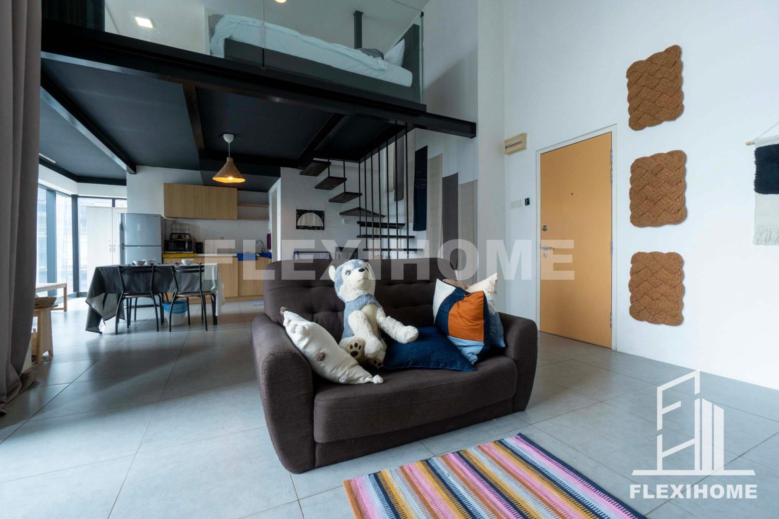 1-5 Guests, Spacious & Comfy Duplex-Studio, Empire City Damansara by Flexihome-MY view 5