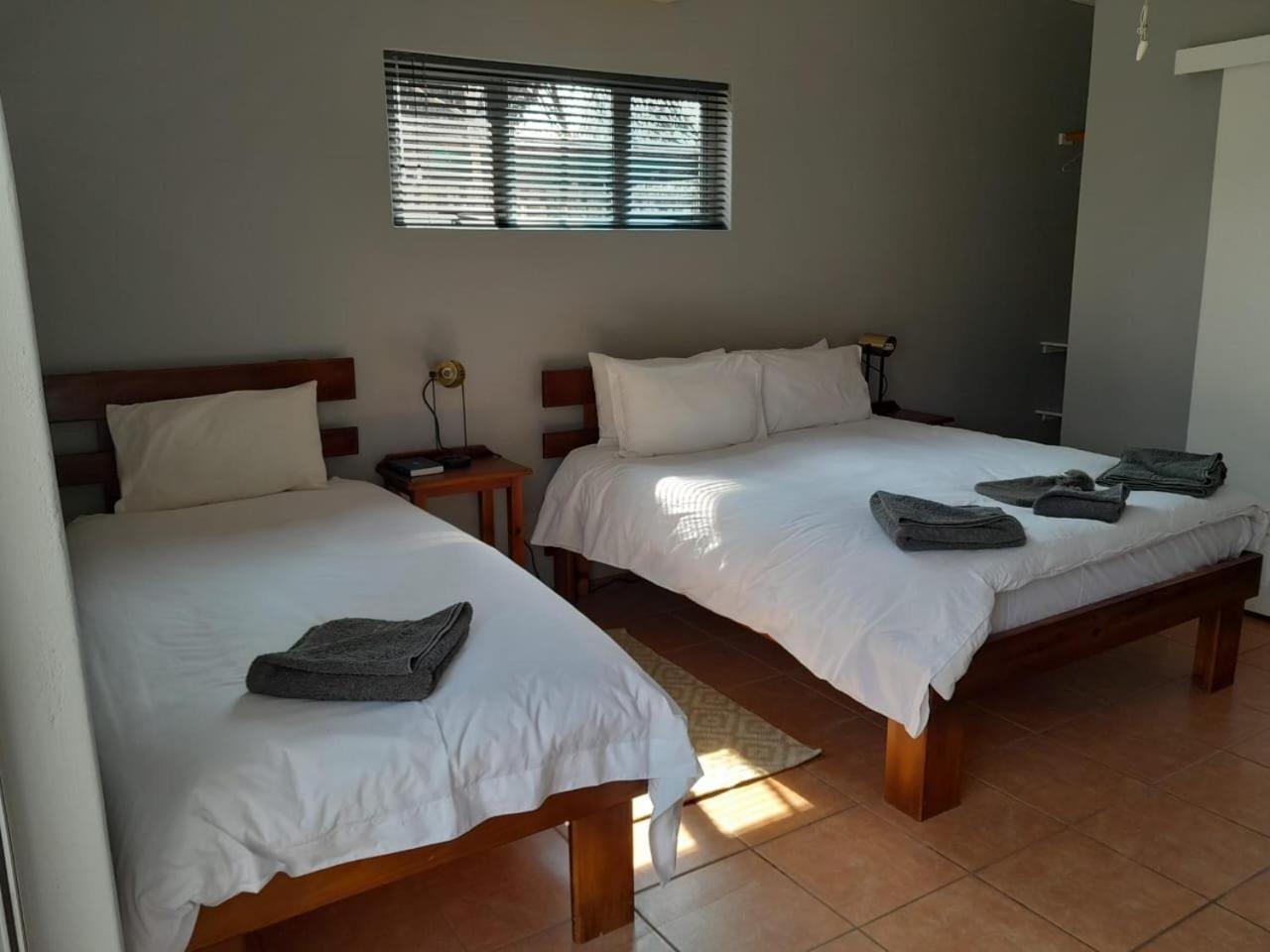 Ruigtevallei Lodge view 2