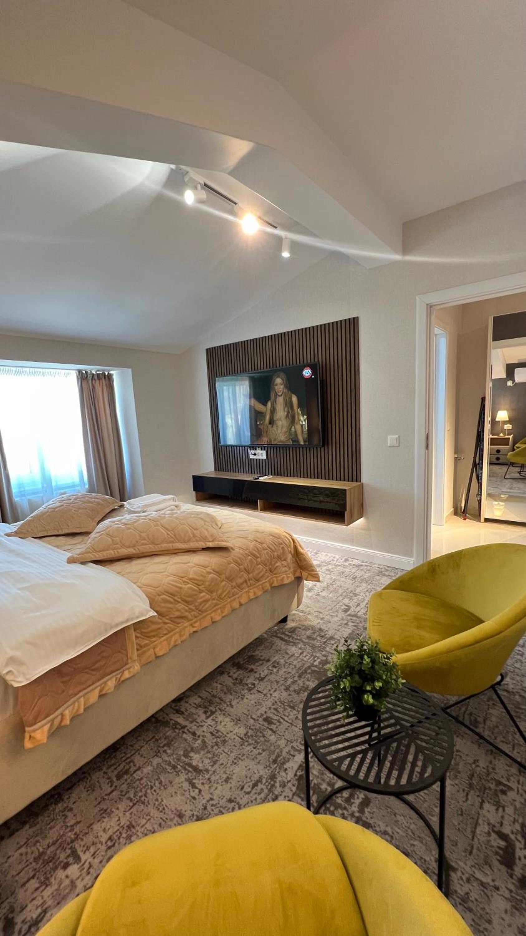 Complex Rediu 54 Luxury Apartaments view 3