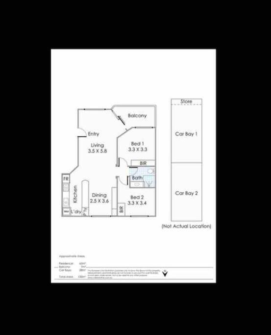 Beautiful, modern apartment seconds from beach