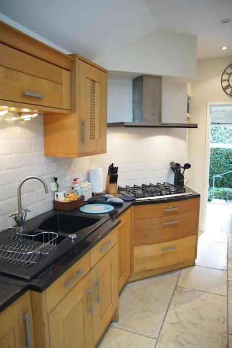 IVY COTTAGE view 2