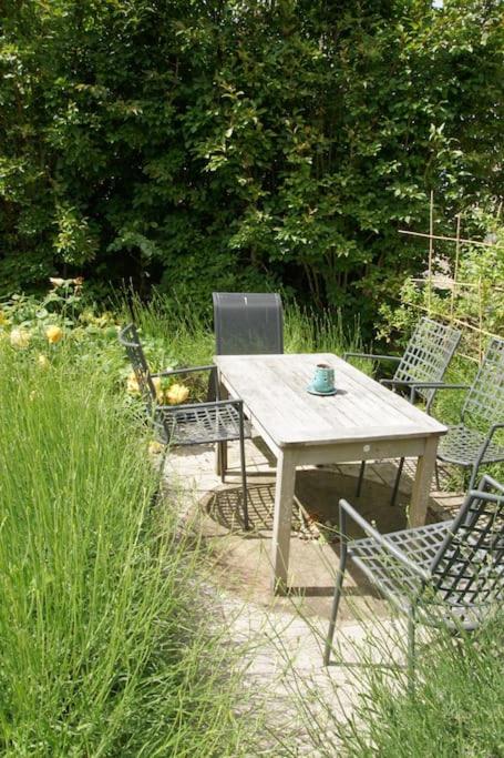 IVY COTTAGE view 4