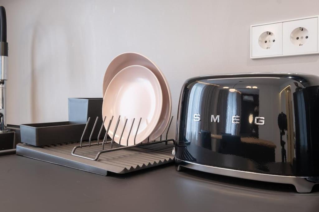 Top-Notch location, an Exceptionally Stylish flat