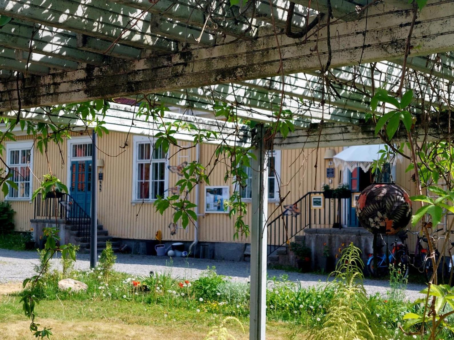 Taideniityn huoneisto Taika 1 - 6lle