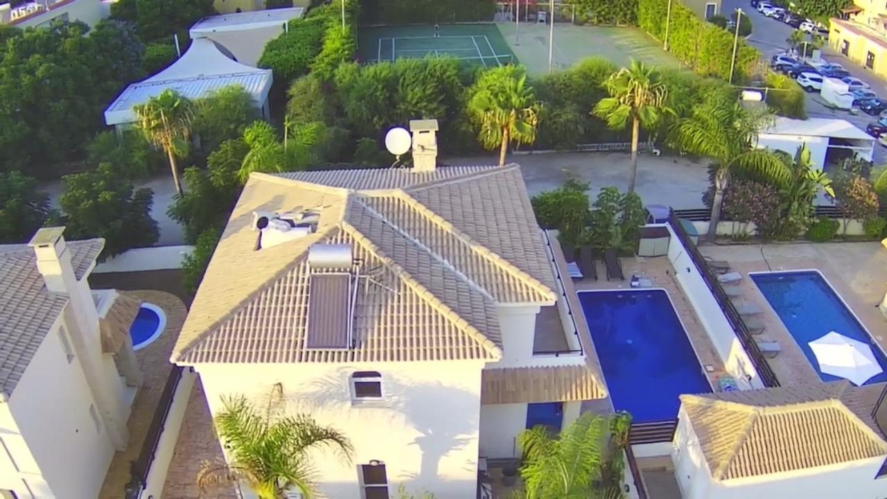 Luxury spacious holiday Villa with heated swimming pool view 5