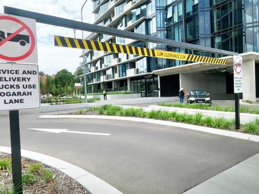 3 BRs topfloor view@Heart of Canberra free parking