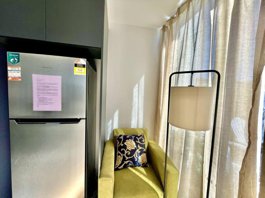 3 BRs topfloor view@Heart of Canberra free parking