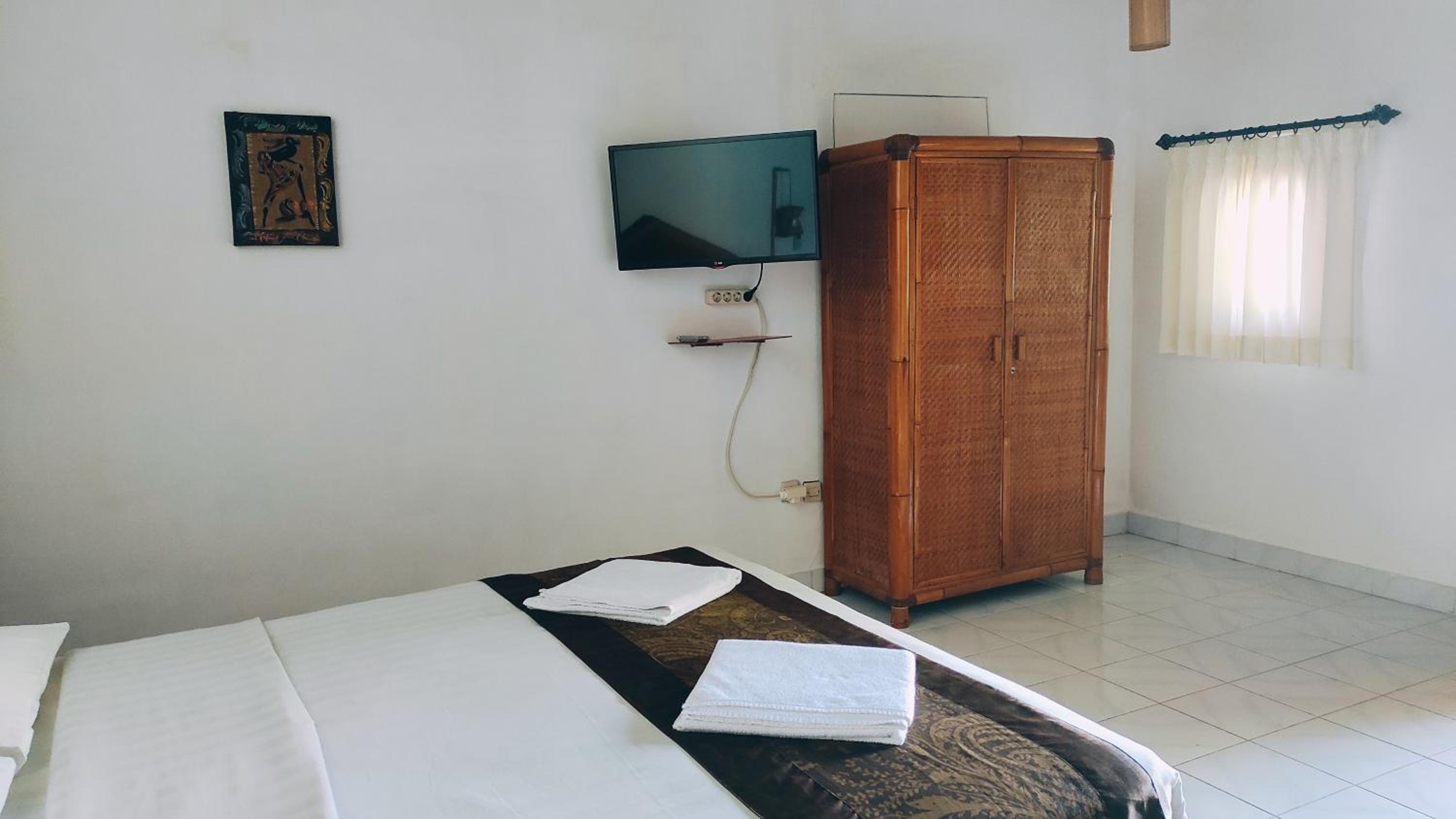 Keyani Bungalows Lovina view 3