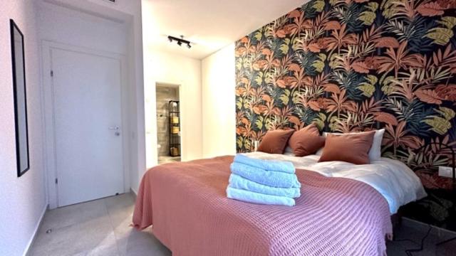 Ness Tsiyona 9 - By Beach Apartments TLV view 2