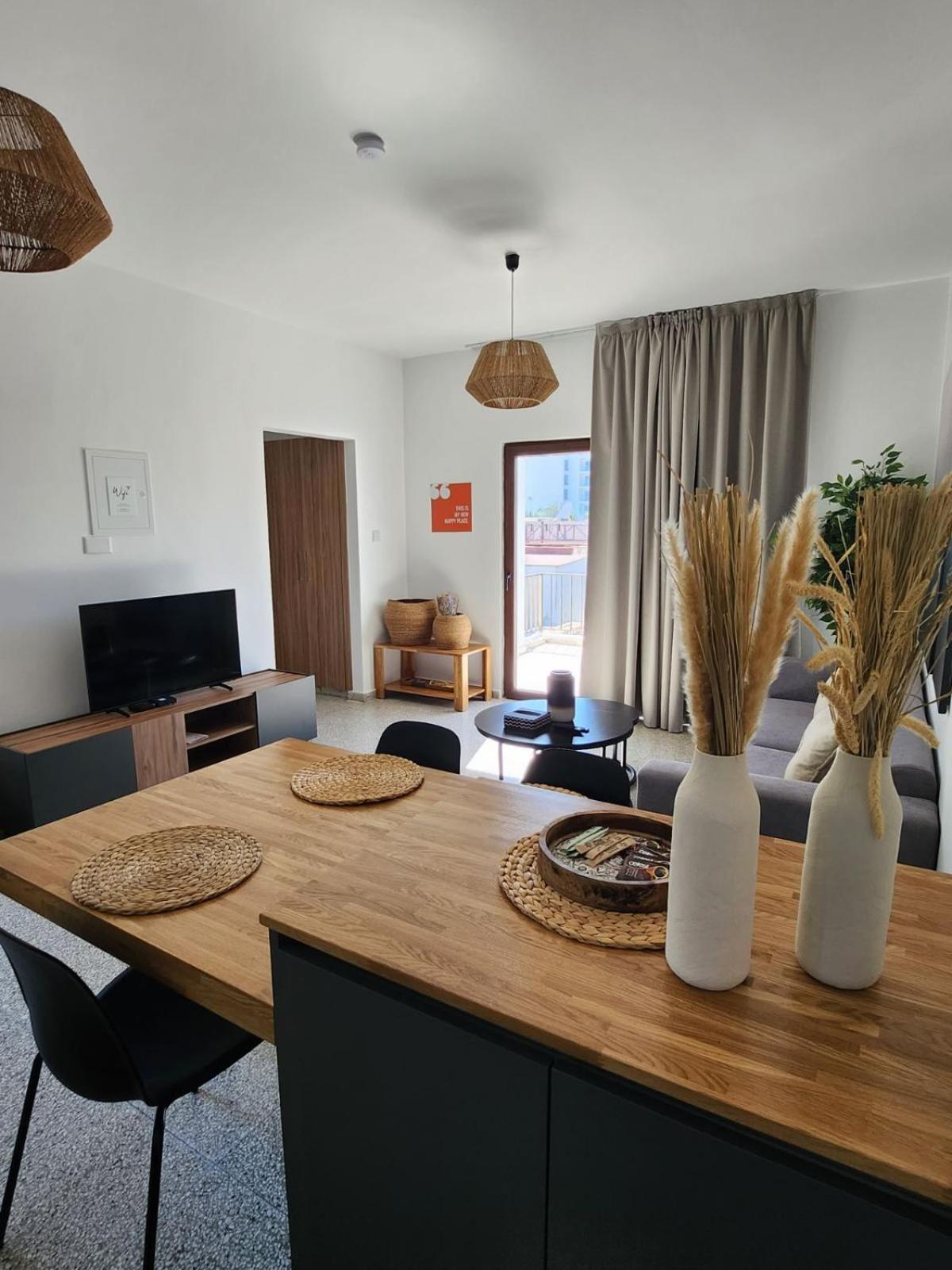 Adamandri Lodge - Prime Location