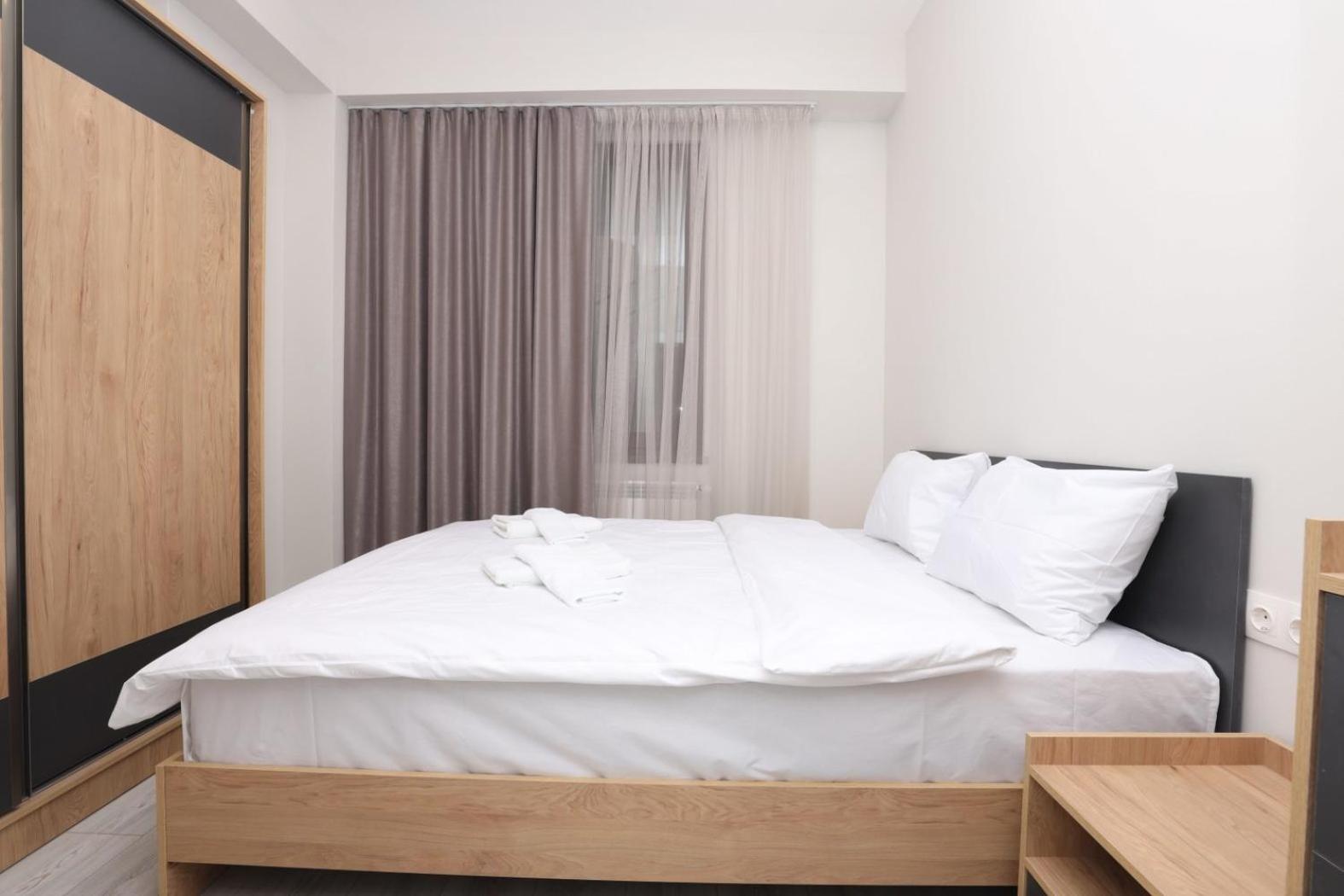 Apart-hotel on Saryan Str 26-3