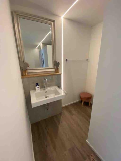 Großzügige Design Wohnung 110qm max 6 Personen