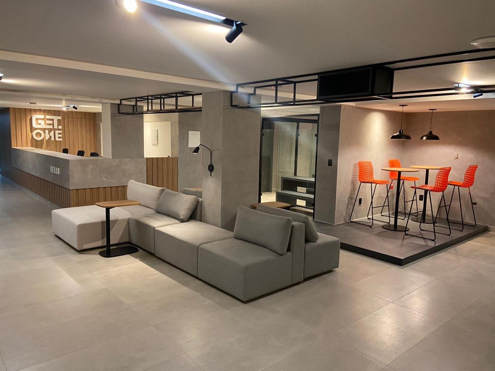 Flat completo - Até 2 Pessoas - Unidade com Jacuzzi privativa e área comum com visão para o mar