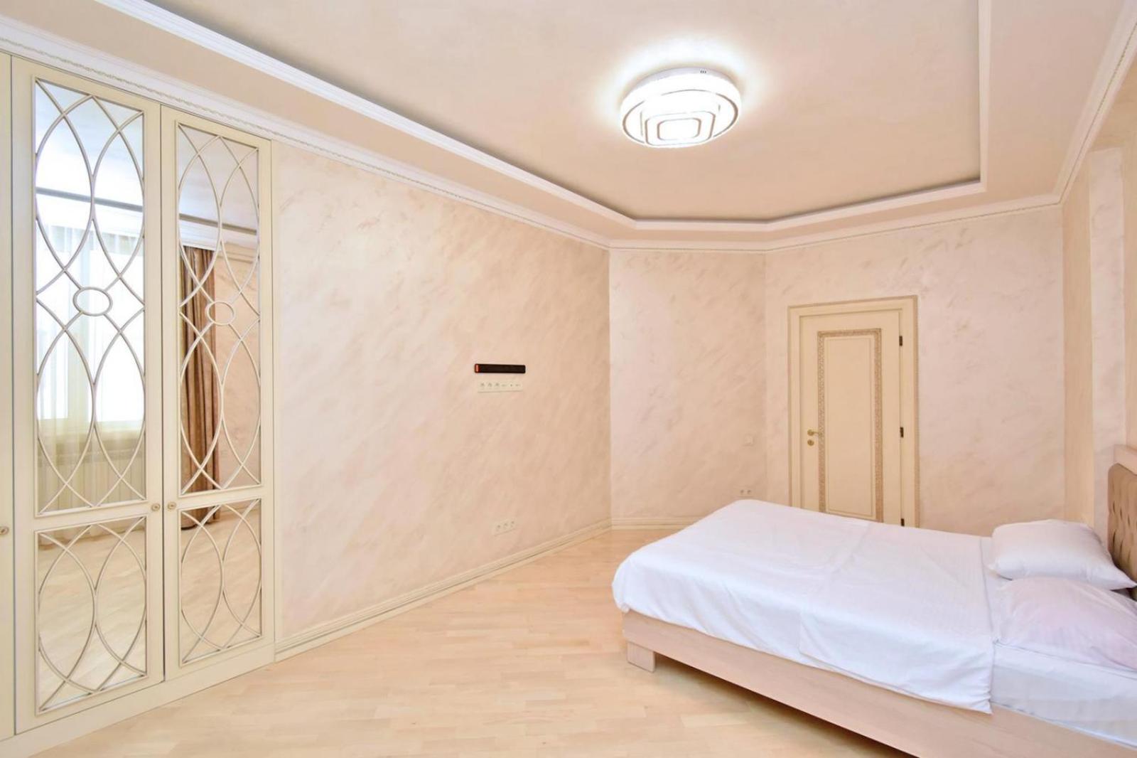 Aram street, 3 bedrooms Grand, Beautiful apartment DI777