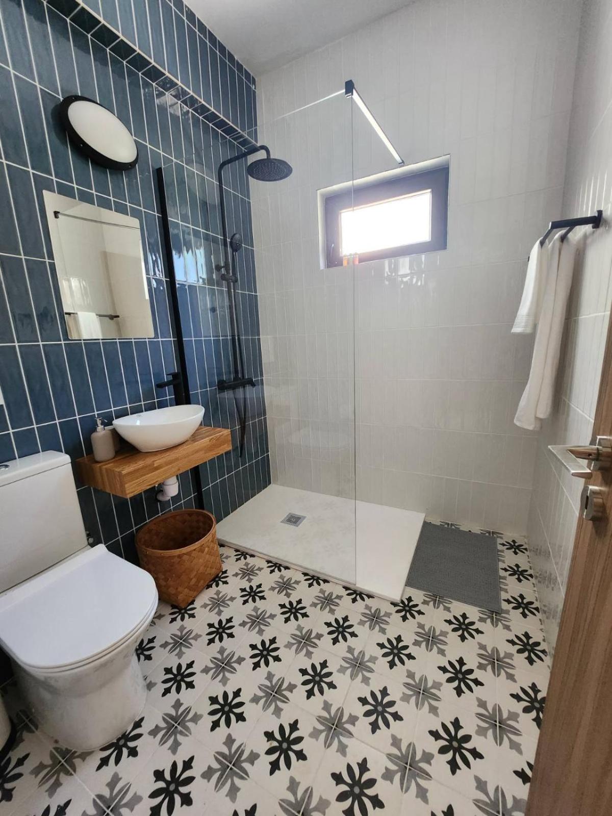 Adamandri Lodge - Prime Location