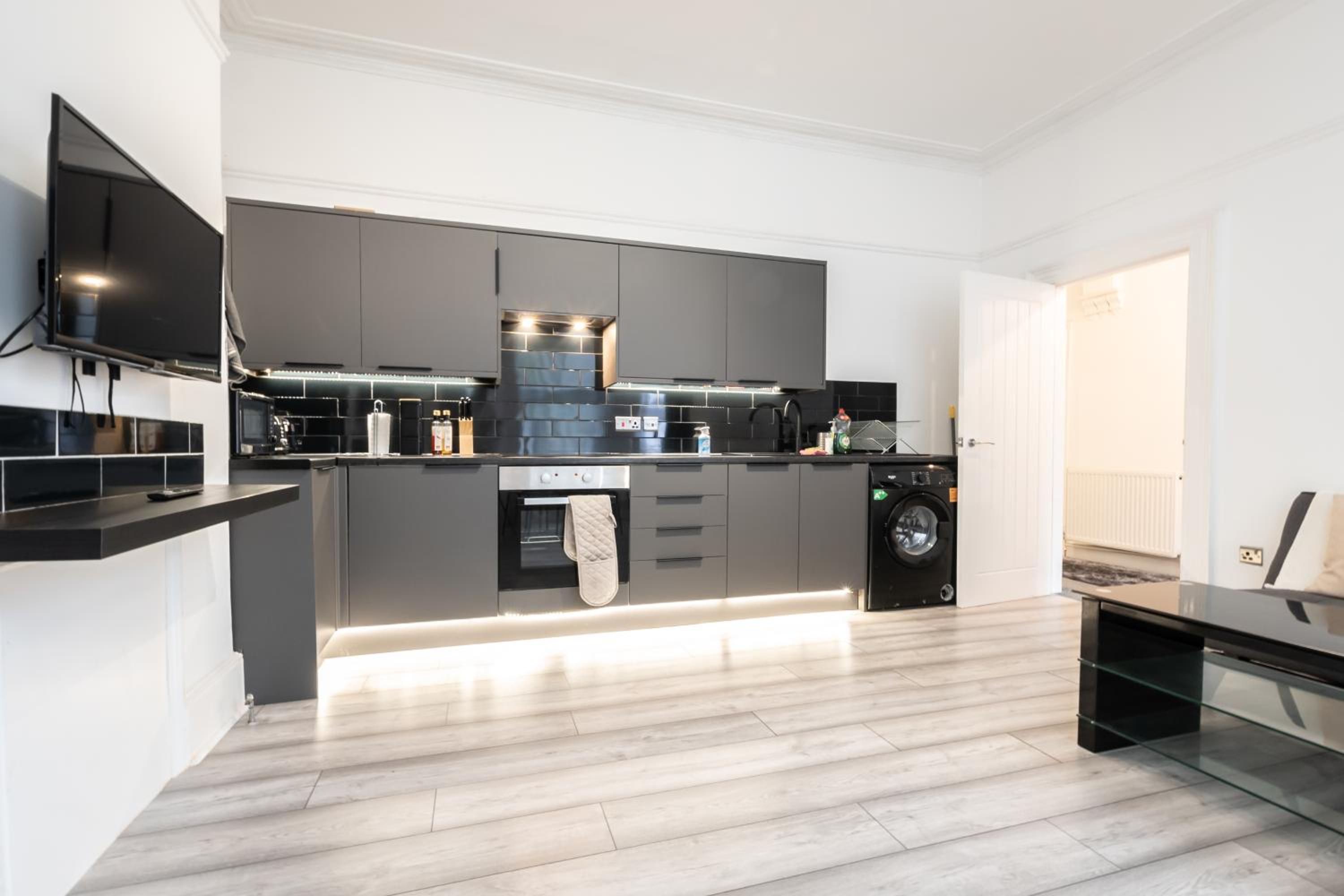 The Avenue Gem Stylish 2 Bed Stay in the Heart of Southampton view 5