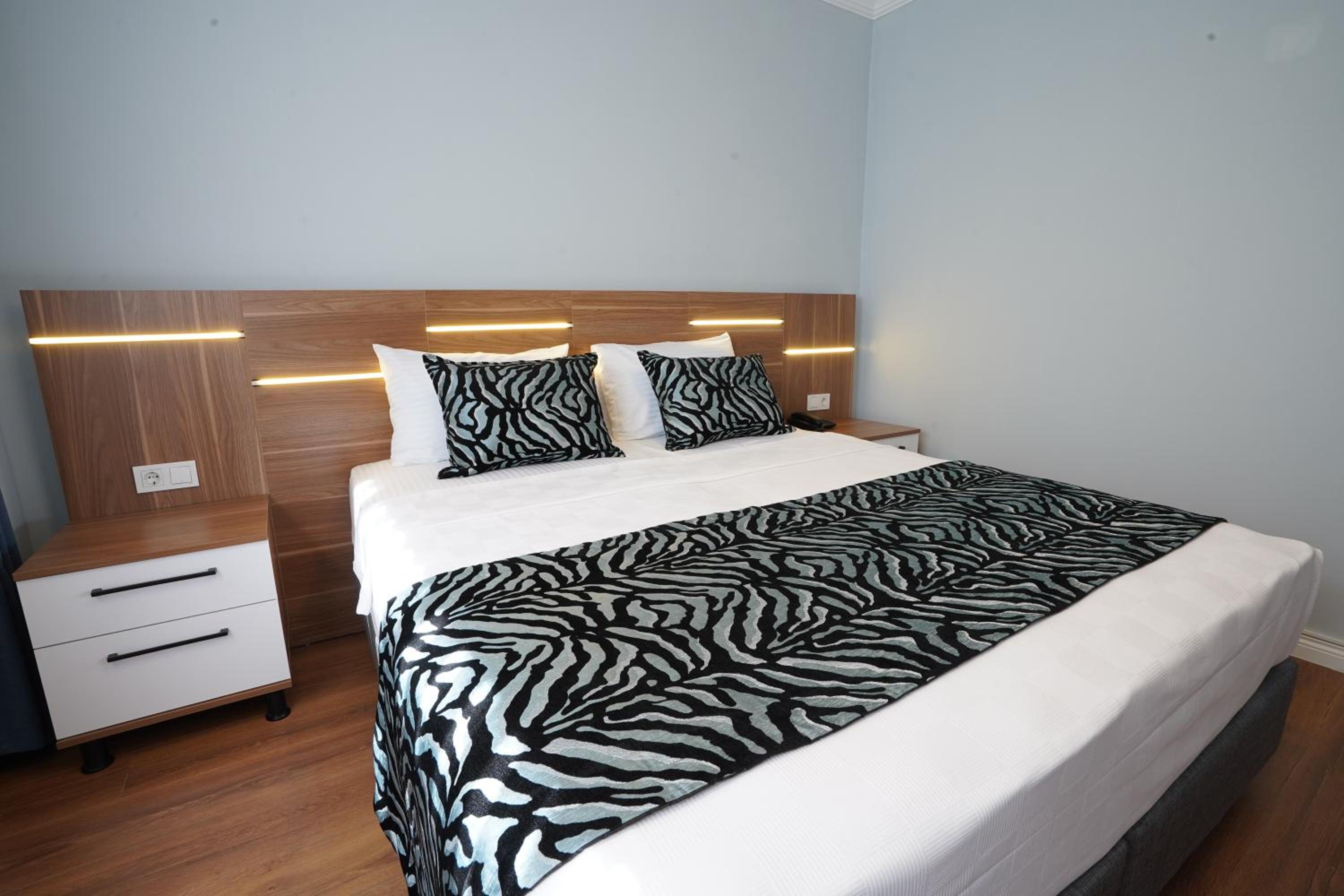 My Suite House - Image 8